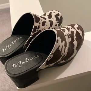 Matisse Calf hair clogs